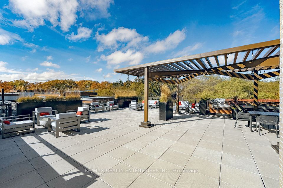 1575 Lakeshore Road W 404, Mississauga, ON L5J 0B1 24