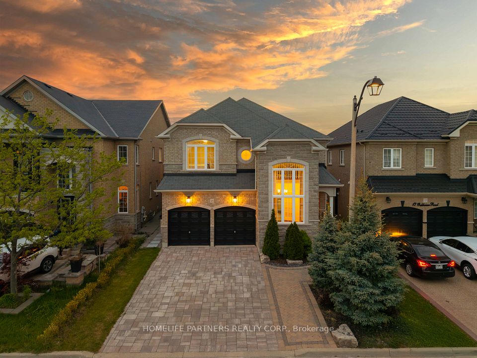 15 Oakhaven Road, Brampton, ON L6P 2Y3 3