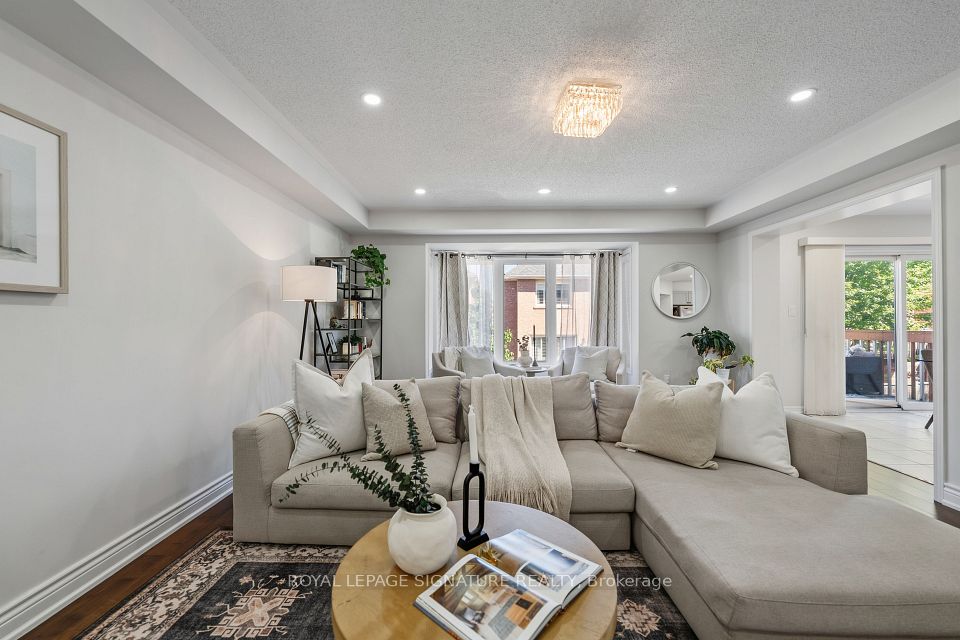 3195 Munson Crescent, Burlington, ON L7M 0B9 10