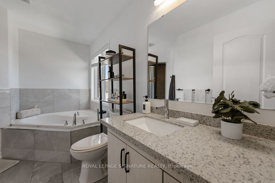 3195 Munson Crescent, Burlington, ON L7M 0B9 18