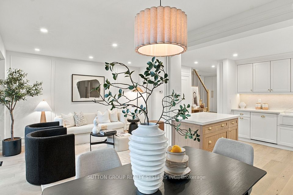 1951 Rathburn Road E 26, Mississauga, ON L4W 2N9 14