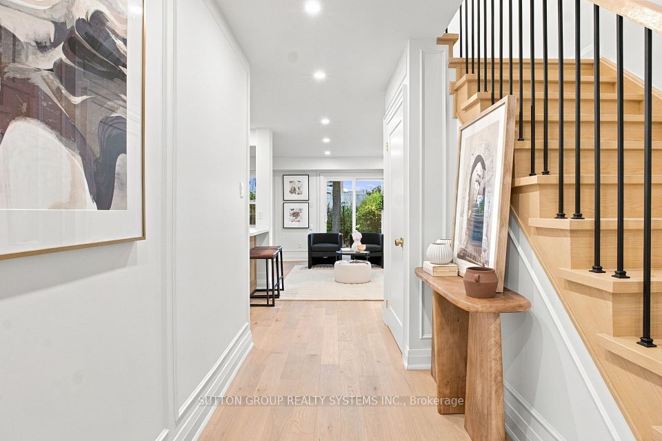Condo Townhouse at 1951 Rathburn Road E 26, Mississauga, ON L4W 2N9
