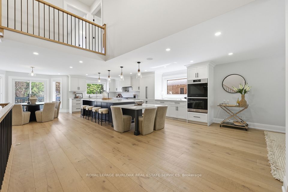 2029 Kempton Park Drive, Mississauga, ON L5M 2Z4 7