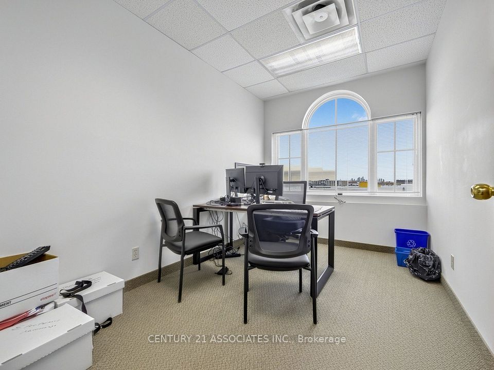 5045 Orbitor Drive 7/400B, Mississauga, ON L4W 4Y8 14