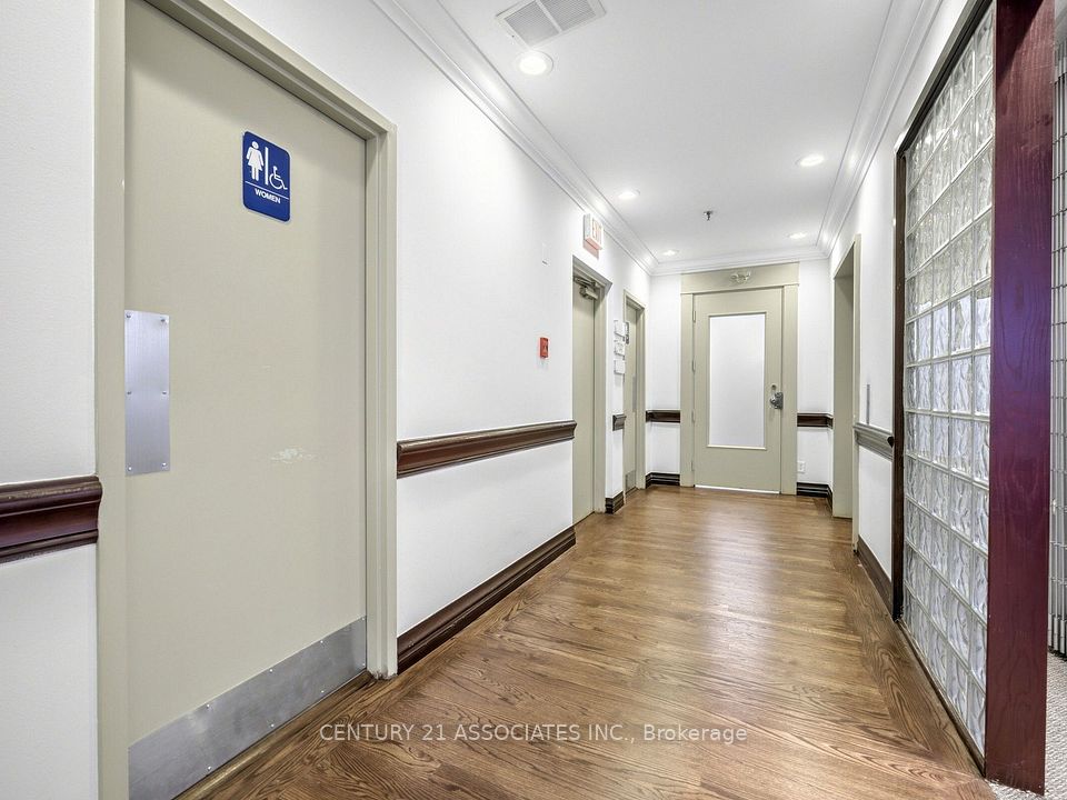 5045 Orbitor Drive 7/400B, Mississauga, ON L4W 4Y8 5