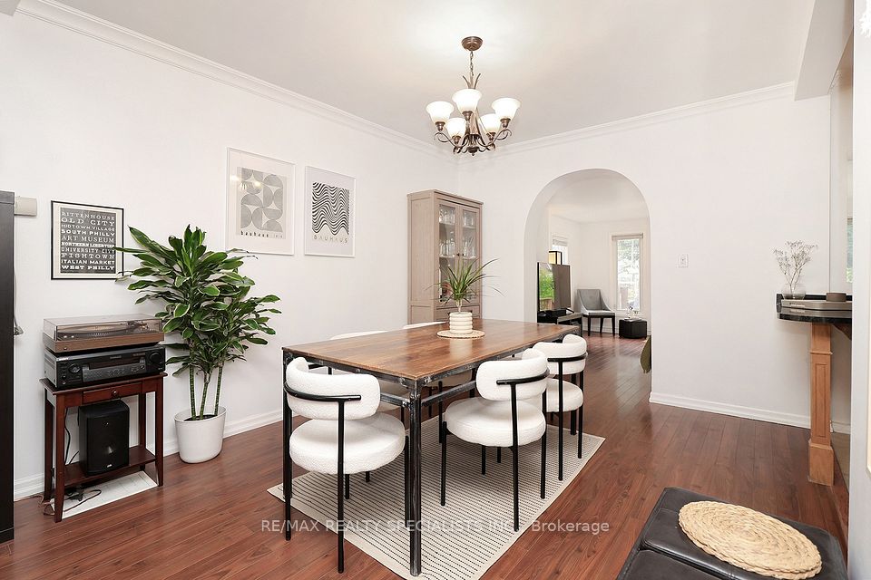 38 Mimico Avenue, Toronto, ON M8V 1R1 11