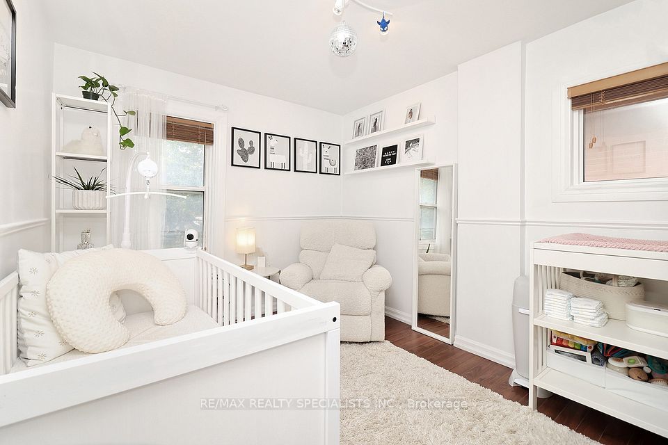 38 Mimico Avenue, Toronto, ON M8V 1R1 18