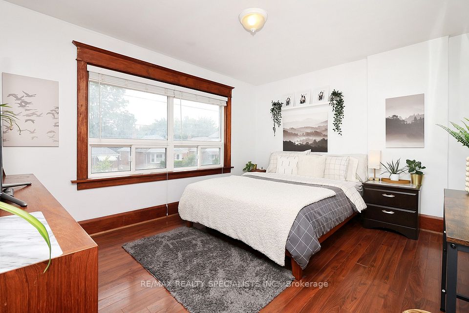 38 Mimico Avenue, Toronto, ON M8V 1R1 17