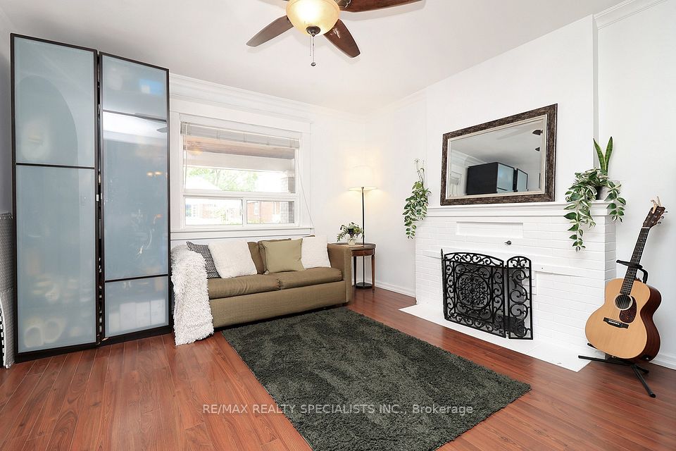 38 Mimico Avenue, Toronto, ON M8V 1R1 3