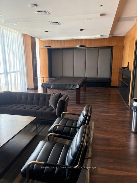 15 Zorra Street 1108, Toronto, ON M8Z 4Z6 10