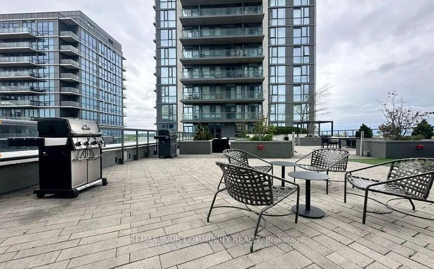 15 Zorra Street 1108, Toronto, ON M8Z 4Z6 2