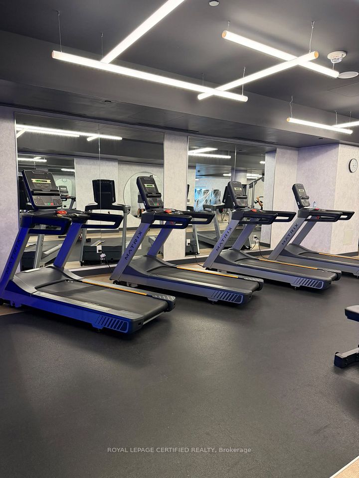86 DUNDAS Street 1121, Mississauga, ON L5A 1W4 10