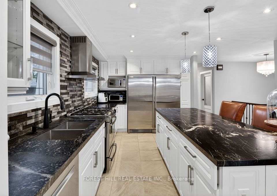 2612 Council Ring Road, Mississauga, ON L5L 1W4 8