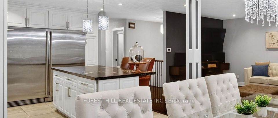 2612 Council Ring Road, Mississauga, ON L5L 1W4 7