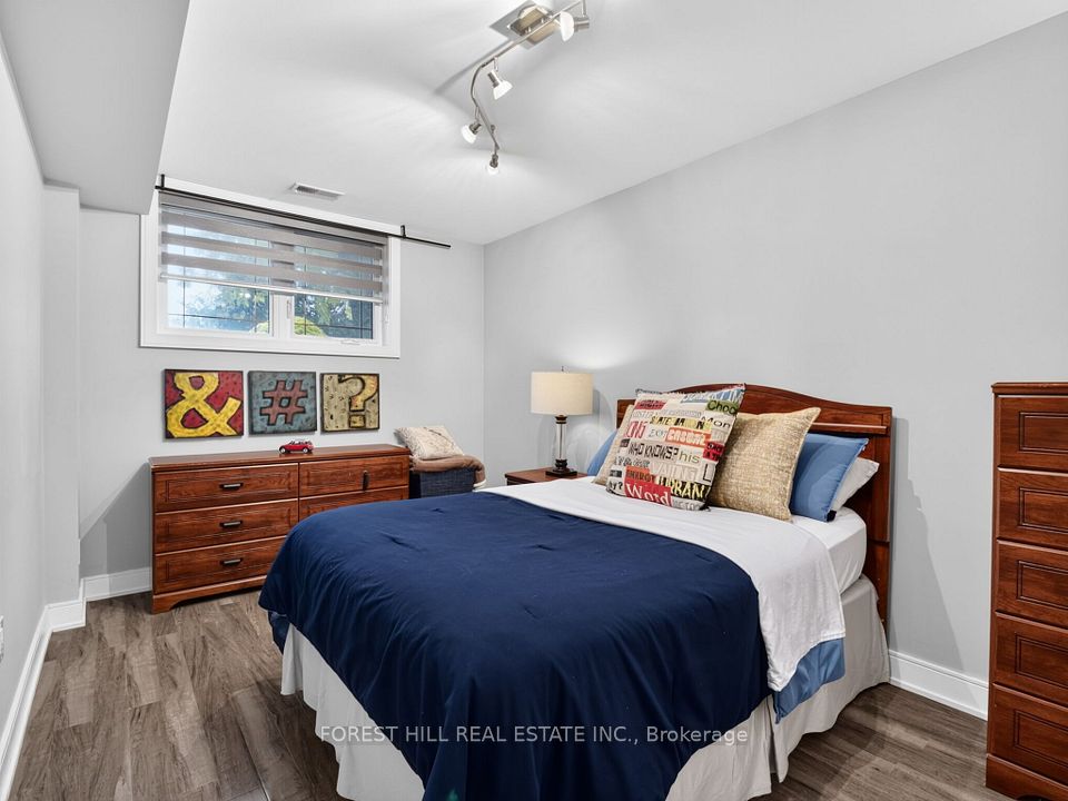 2612 Council Ring Road, Mississauga, ON L5L 1W4 17