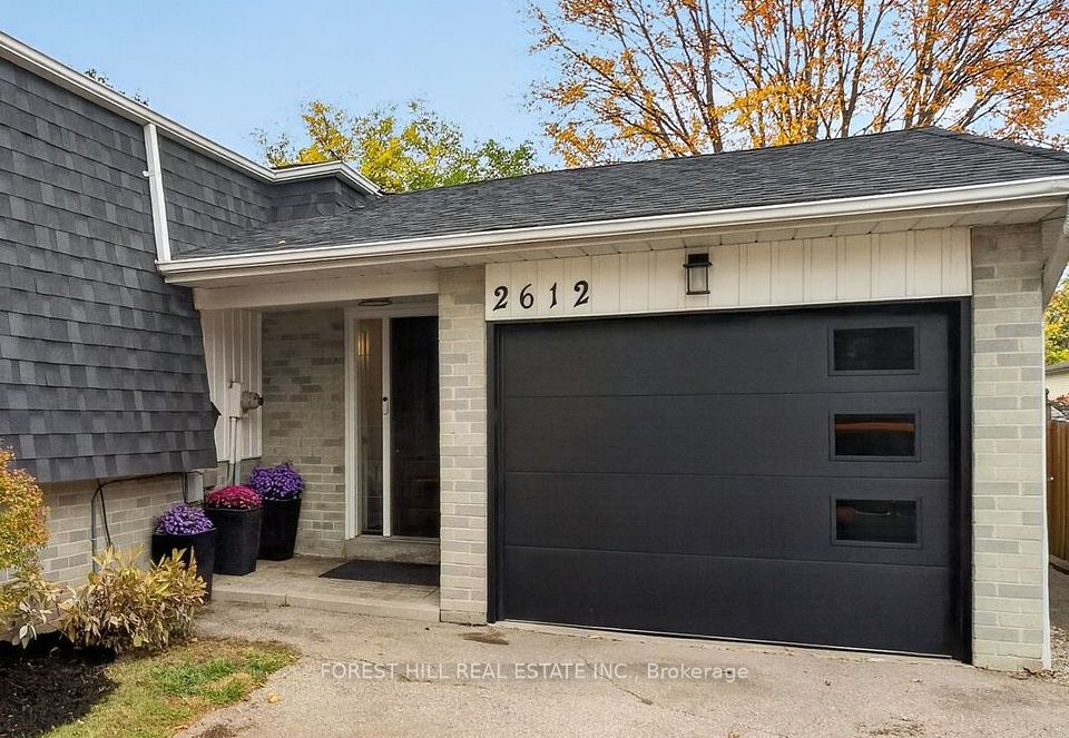 2612 Council Ring Road, Mississauga, ON L5L 1W4 3
