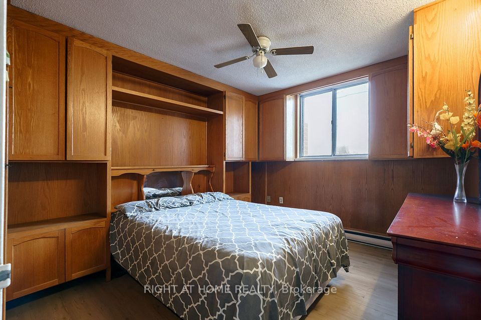 49 Silverstone Drive 405, Toronto, ON M9V 3G2 19