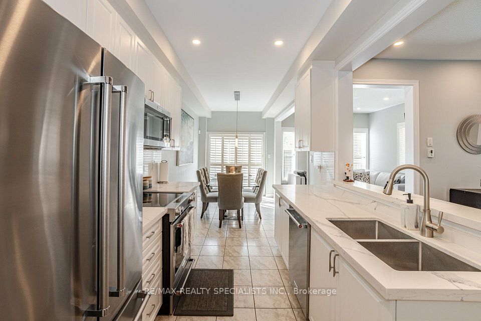 93 Yardley Crescent, Brampton, ON L6X 5L8 11