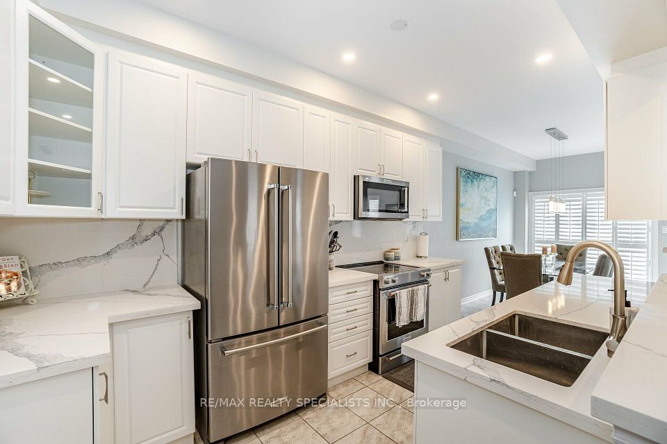 93 Yardley Crescent, Brampton, ON L6X 5L8 14