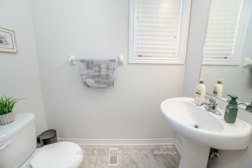 93 Yardley Crescent, Brampton, ON L6X 5L8 22