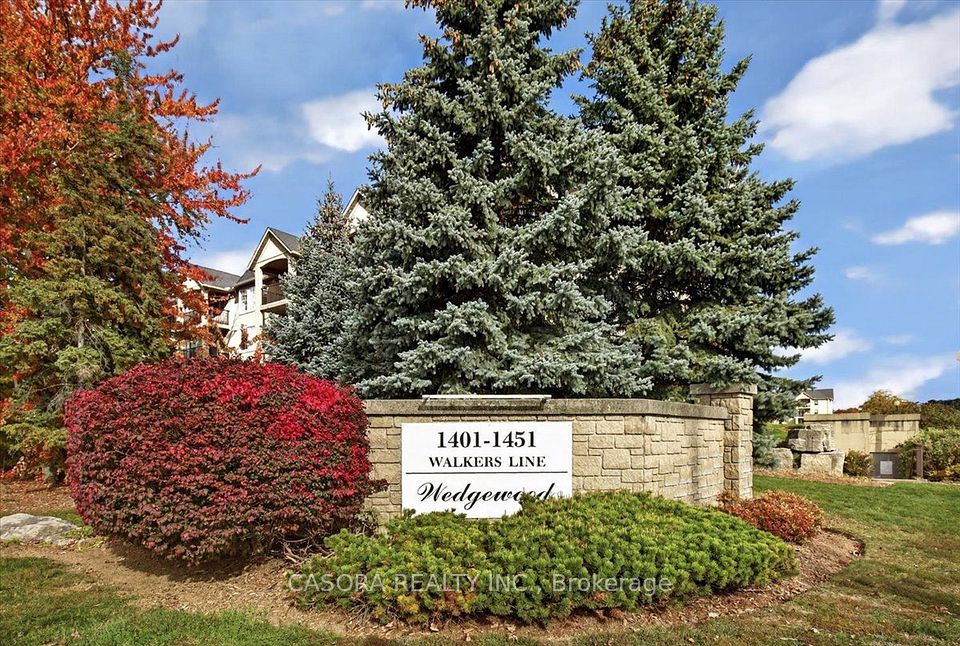 Condo Apartment at 1451 Walker's Line 202, Burlington, ON L7M 4P1