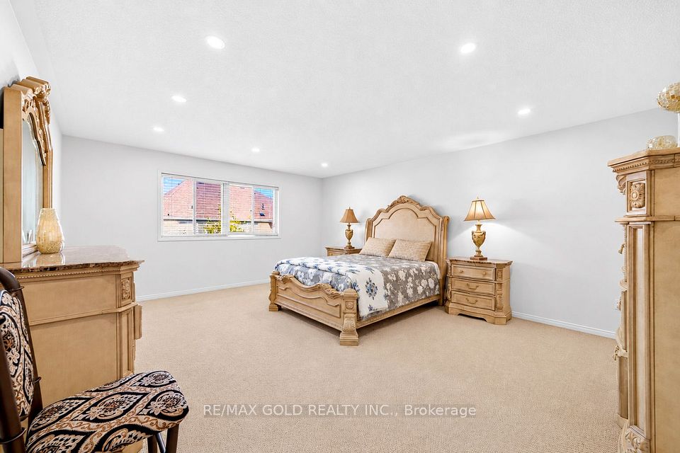 19 Briardale Road, Brampton, ON L7A 1S4 19