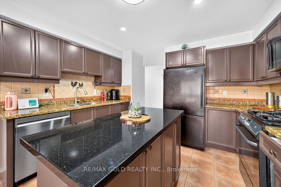 19 Briardale Road, Brampton, ON L7A 1S4 11