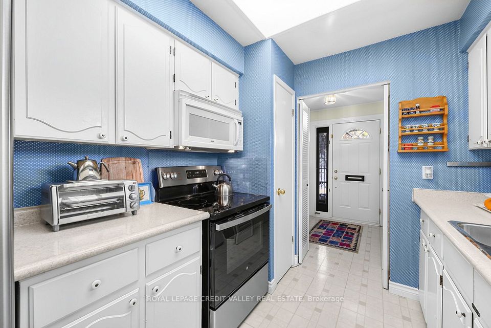 30 Parkview Place, Brampton, ON L6W 2G3 11