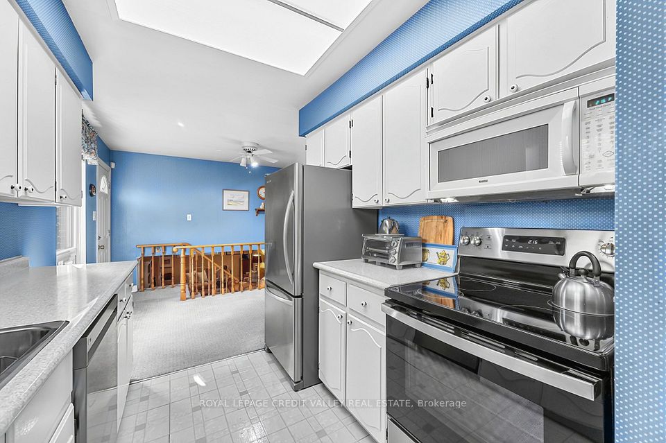 30 Parkview Place, Brampton, ON L6W 2G3 10