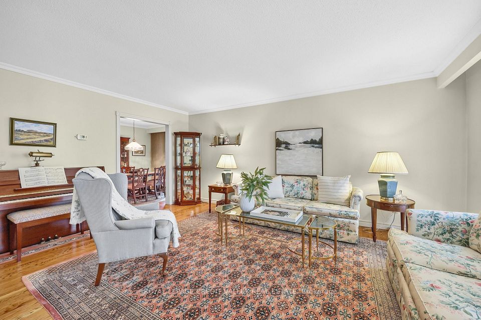 30 Parkview Place, Brampton, ON L6W 2G3 18