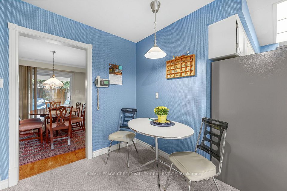 30 Parkview Place, Brampton, ON L6W 2G3 14