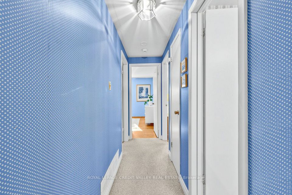 30 Parkview Place, Brampton, ON L6W 2G3 25