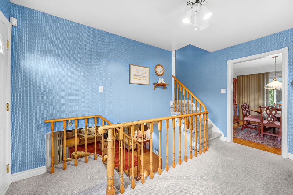 30 Parkview Place, Brampton, ON L6W 2G3 17