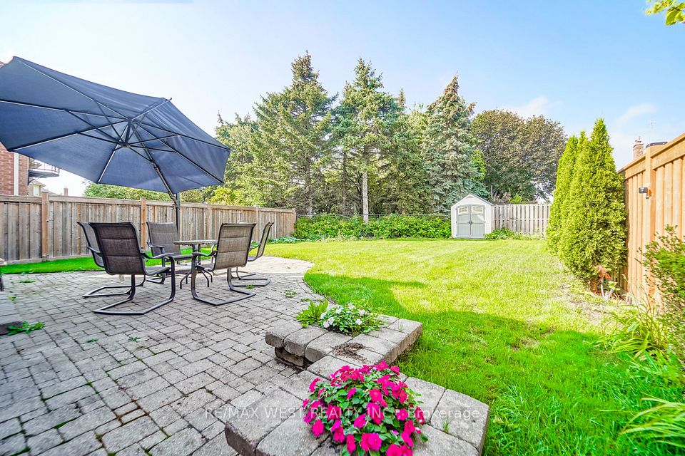 24 Royal Valley Drive, Caledon, ON L7C 1B2 16