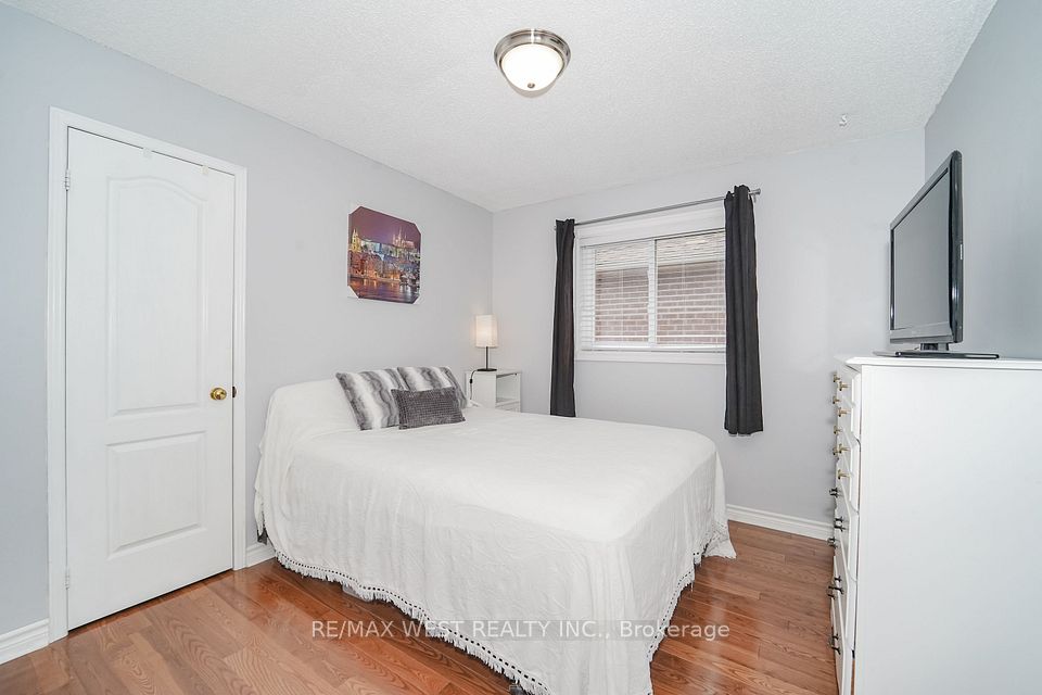 24 Royal Valley Drive, Caledon, ON L7C 1B2 10