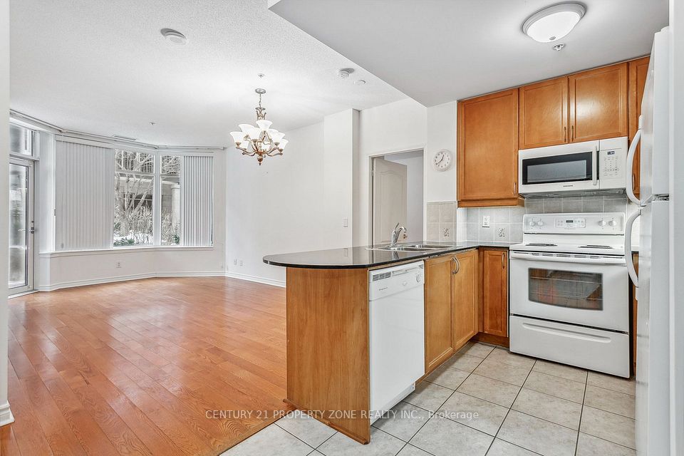 350 Princess Royal Drive 103, Mississauga, ON L5B 4N1 6