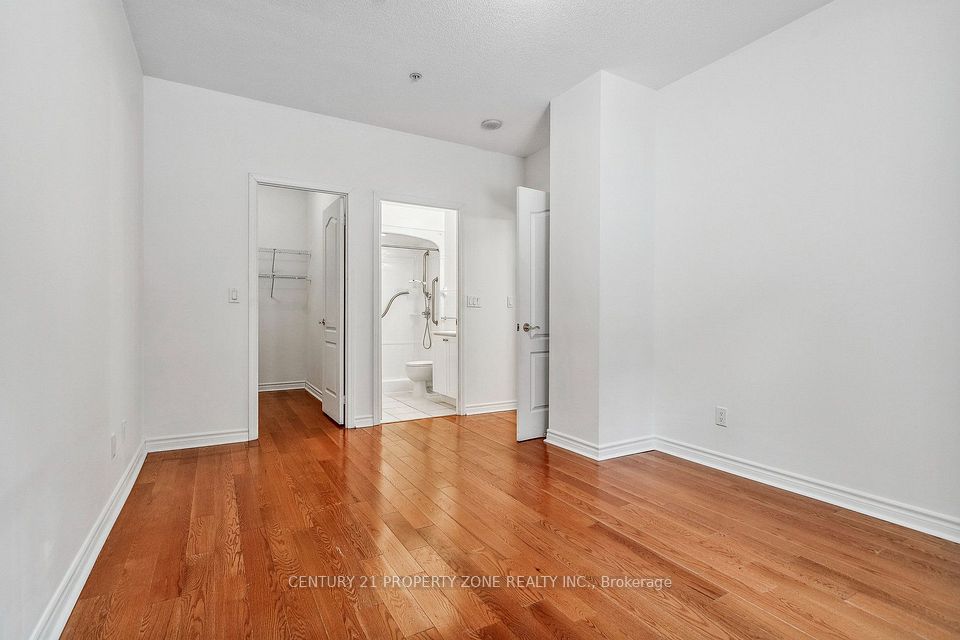 350 Princess Royal Drive 103, Mississauga, ON L5B 4N1 10
