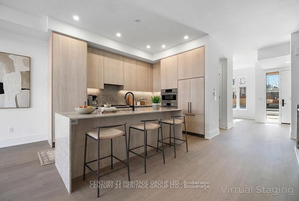 55 Lou Parsons Way 94, Mississauga, ON L5H 0B2 3