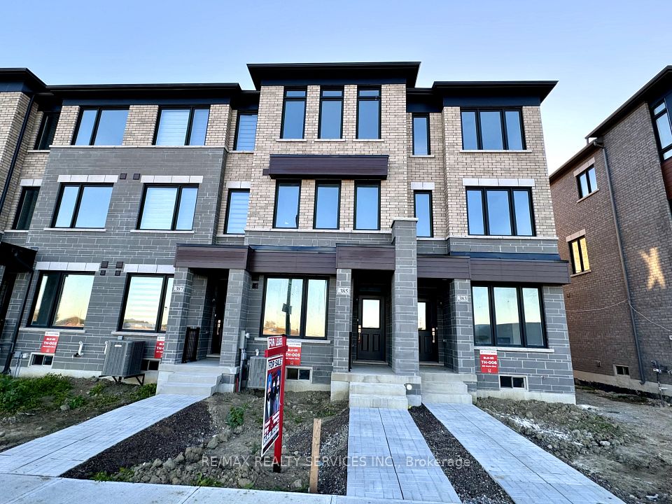 Att/Row/Townhouse at 385 Inspire Boulevard, Brampton, ON L6R 4E4
