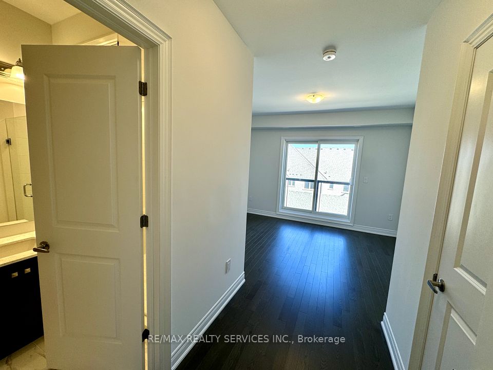 385 Inspire Boulevard, Brampton, ON L6R 4E4 21
