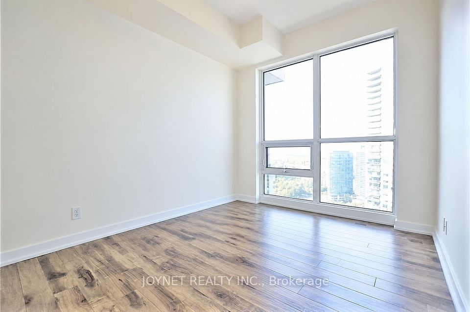 2220 Lake Shore Boulevard W 3204, Toronto, ON M8V 0B1 7