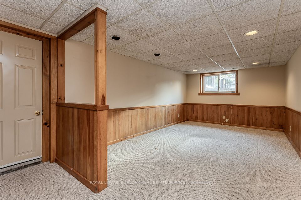 4442 Bennett Road, Burlington, ON L7L 1Y9 25