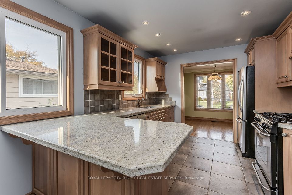 4442 Bennett Road, Burlington, ON L7L 1Y9 13