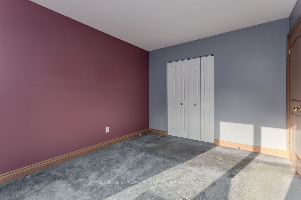 4442 Bennett Road, Burlington, ON L7L 1Y9 18