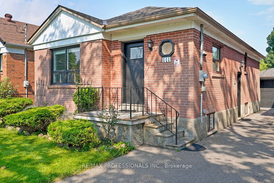 111 Wesley Street, Toronto, ON M8Y 2W9 3