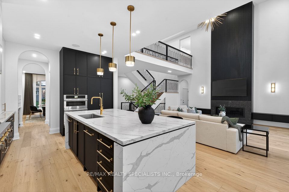 431 Seaton Drive, Oakville, ON L6L 3Y3 24