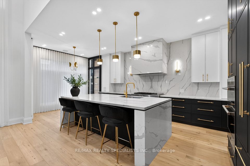 431 Seaton Drive, Oakville, ON L6L 3Y3 13