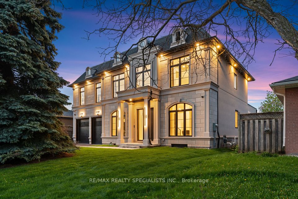 431 Seaton Drive, Oakville, ON L6L 3Y3 2