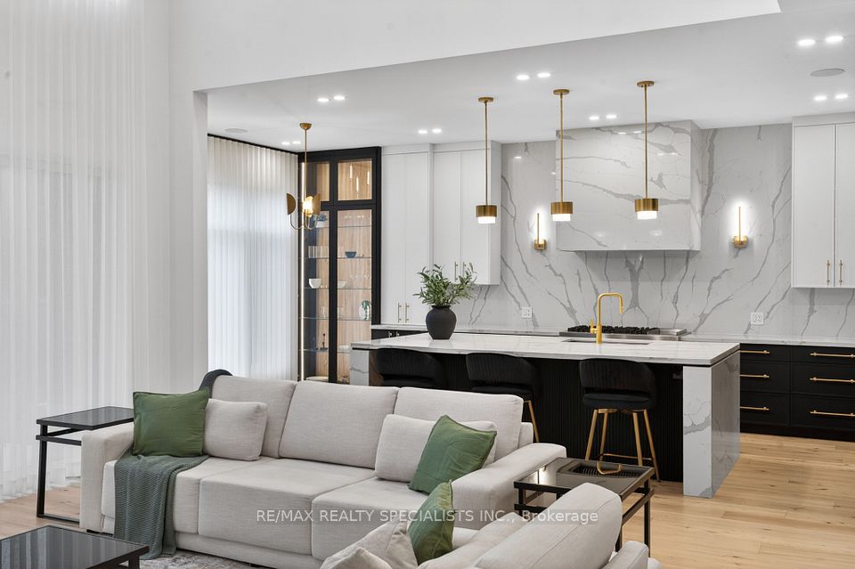 431 Seaton Drive, Oakville, ON L6L 3Y3 18