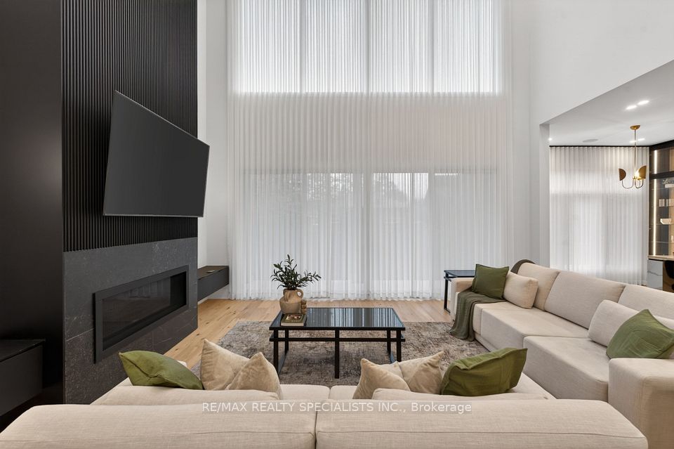 431 Seaton Drive, Oakville, ON L6L 3Y3 21